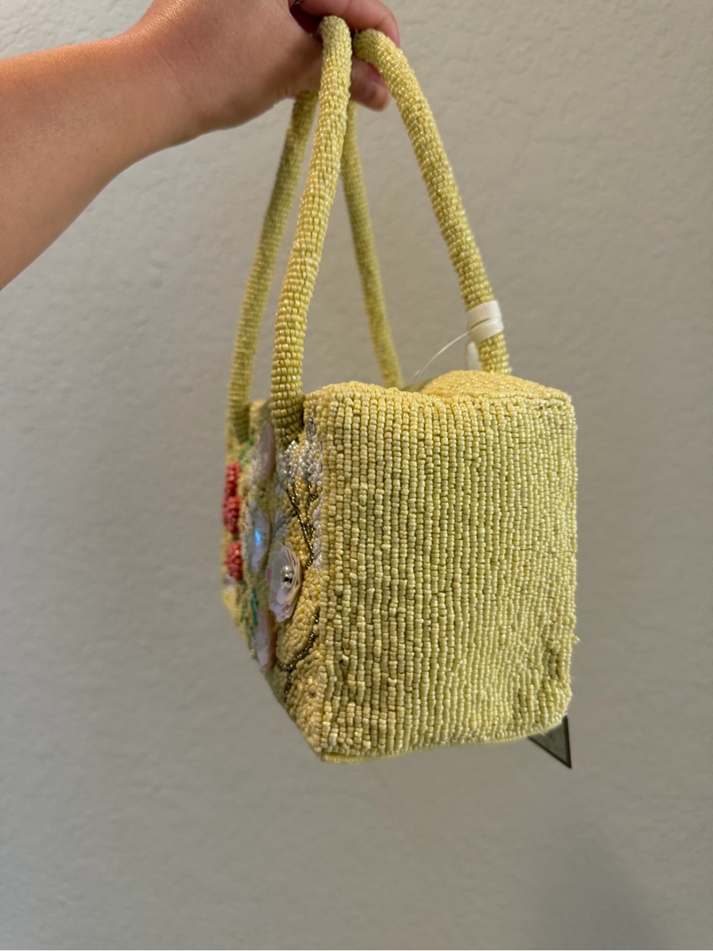 Viral Yellow Floral Beaded Box Style Shoulder Bag New Release - Picture 3 of 4